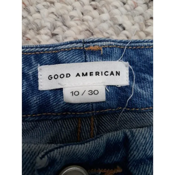 10/30 Good American Good Girlfriend Frayed Jeans In Blue942