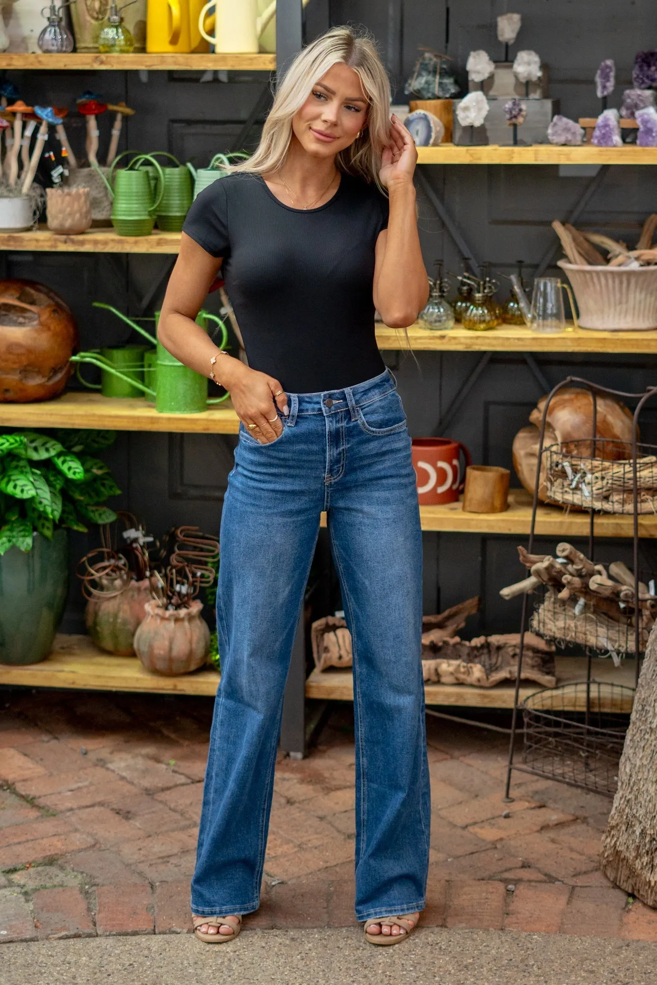Accomplished 90's High Rise Loose Fit Jeans