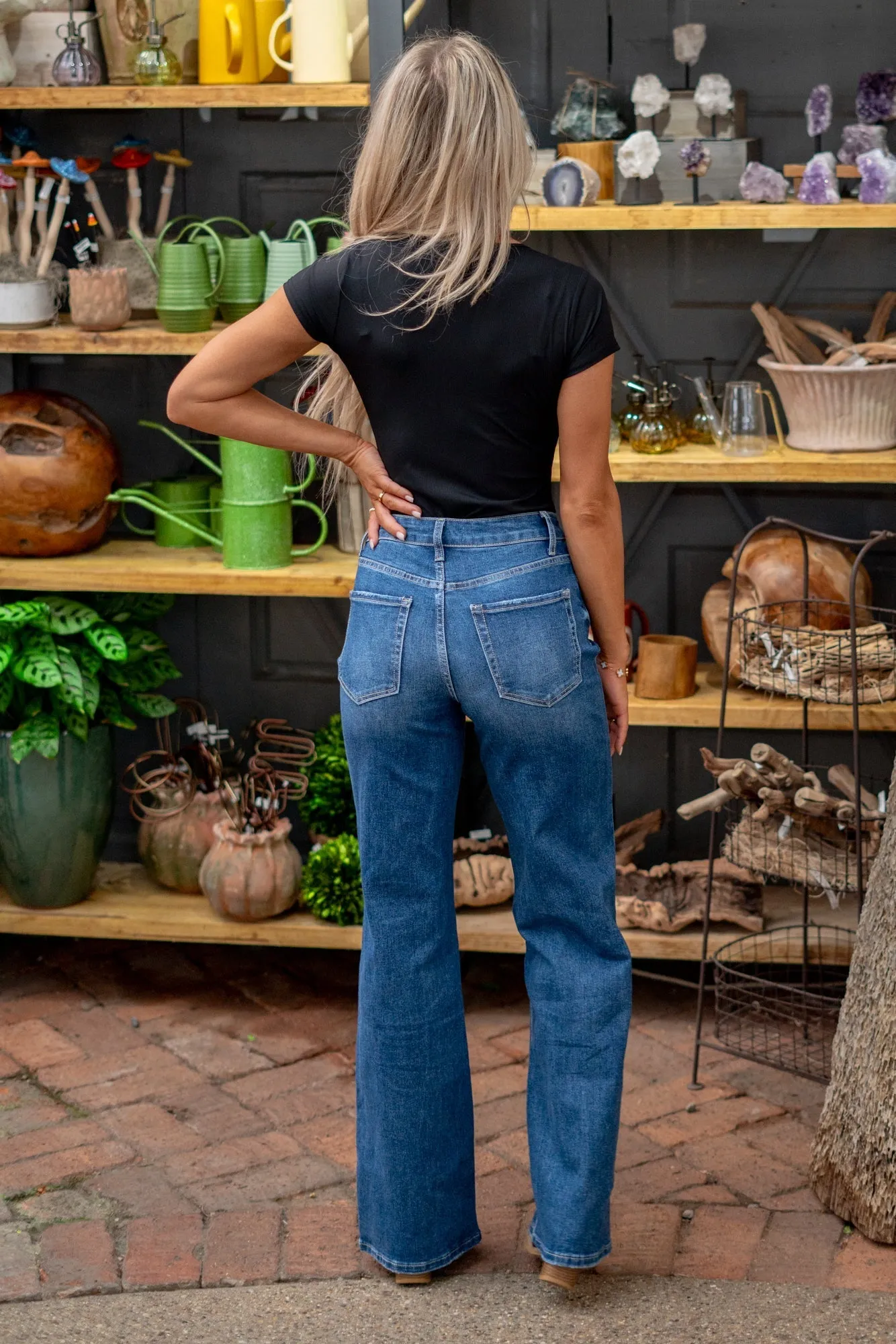 Accomplished 90's High Rise Loose Fit Jeans