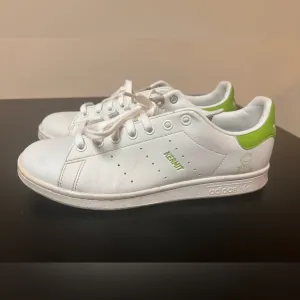 Adidas Stan Smith Kermit Disney White Green Sneakers Mens 9.5 Limited Edition