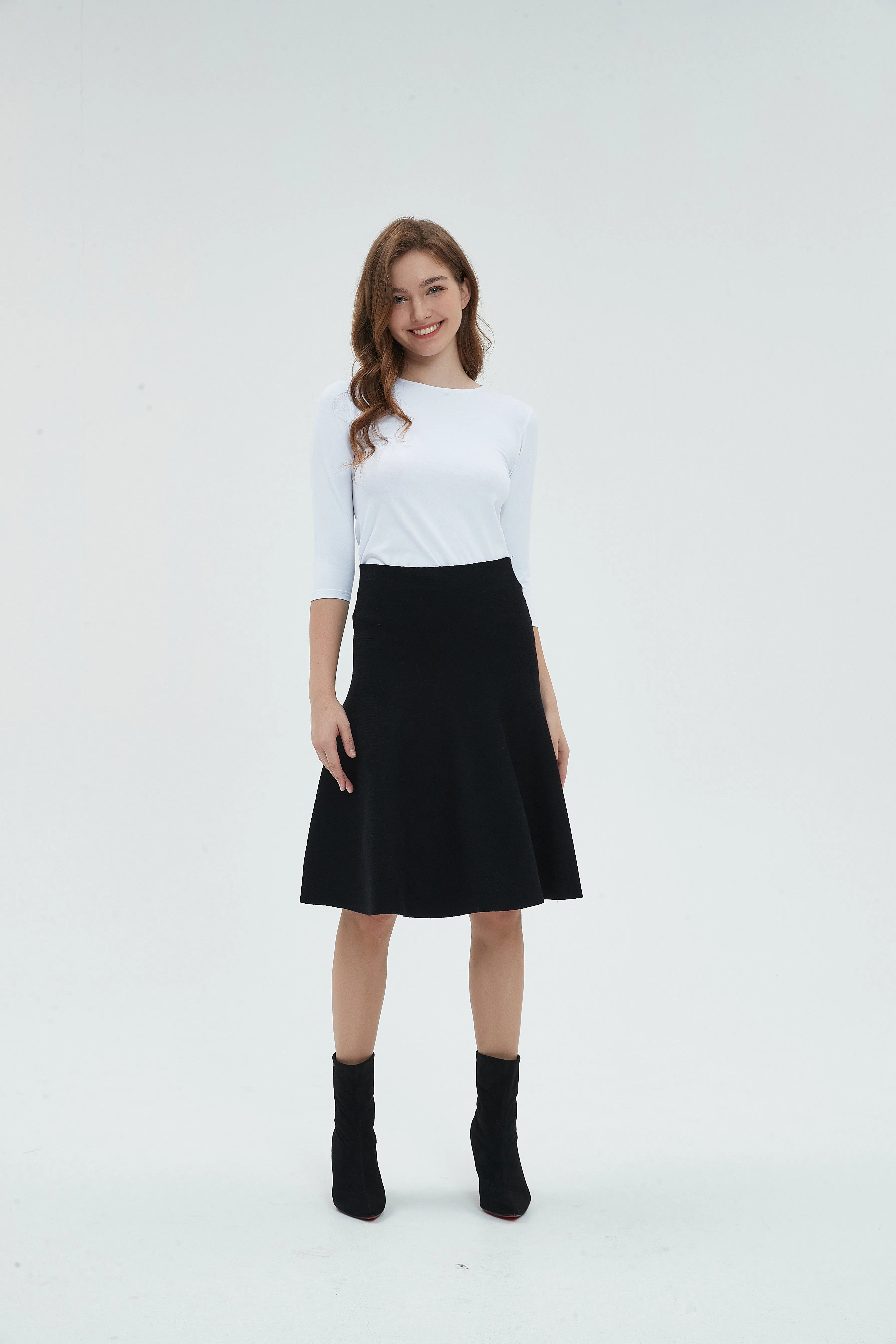 AMAZING MM SKIRT - YEAR ROUND BLACK