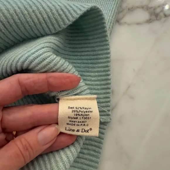 Anthropologie Line Dot mint green turtleneck sweater puff sleeve sz M