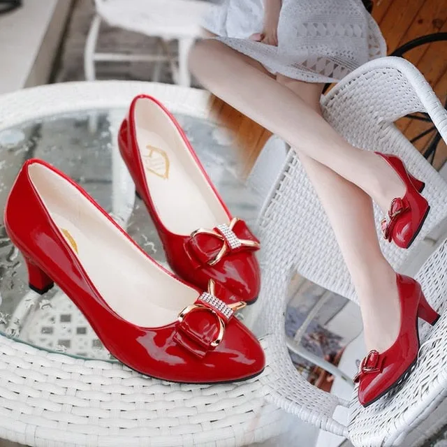 Autumn new large size women's shoes fashion professional high heels black shallow mouth comfortable work single shoes