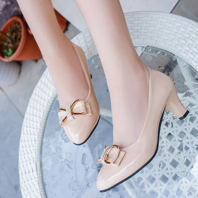 Autumn new large size women's shoes fashion professional high heels black shallow mouth comfortable work single shoes