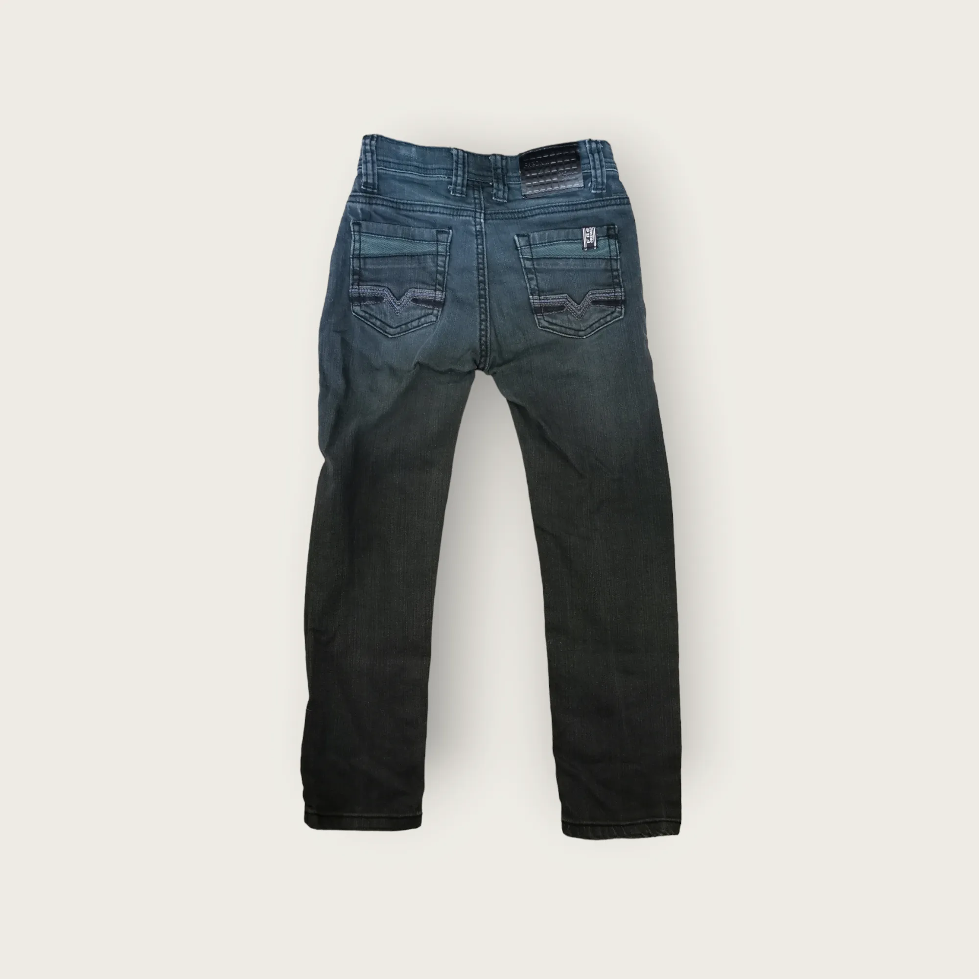 BOY SIZE 6 YEARS - FREDNM, Stretch Fit Jeans VGUC B48