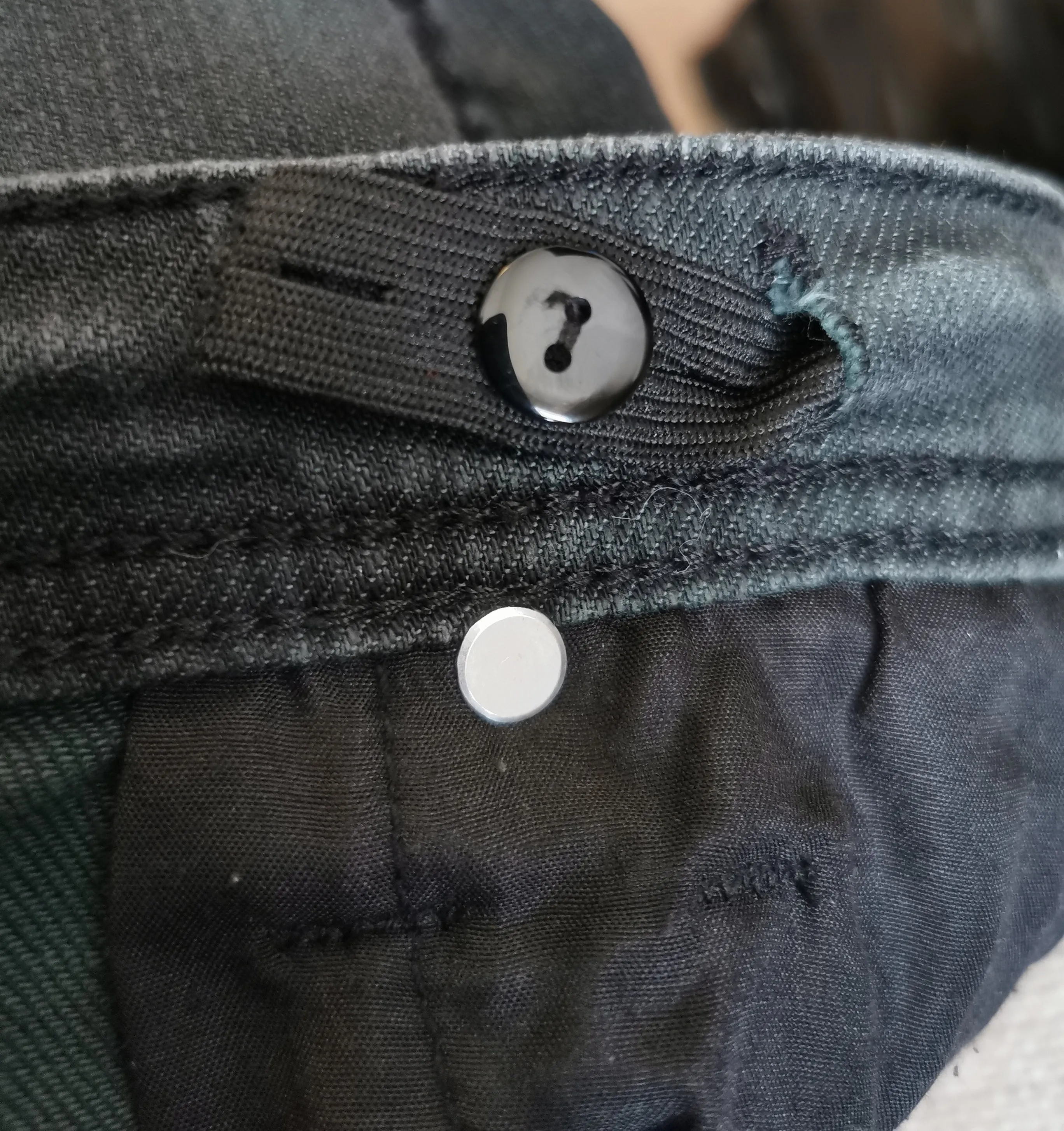BOY SIZE 6 YEARS - FREDNM, Stretch Fit Jeans VGUC B48