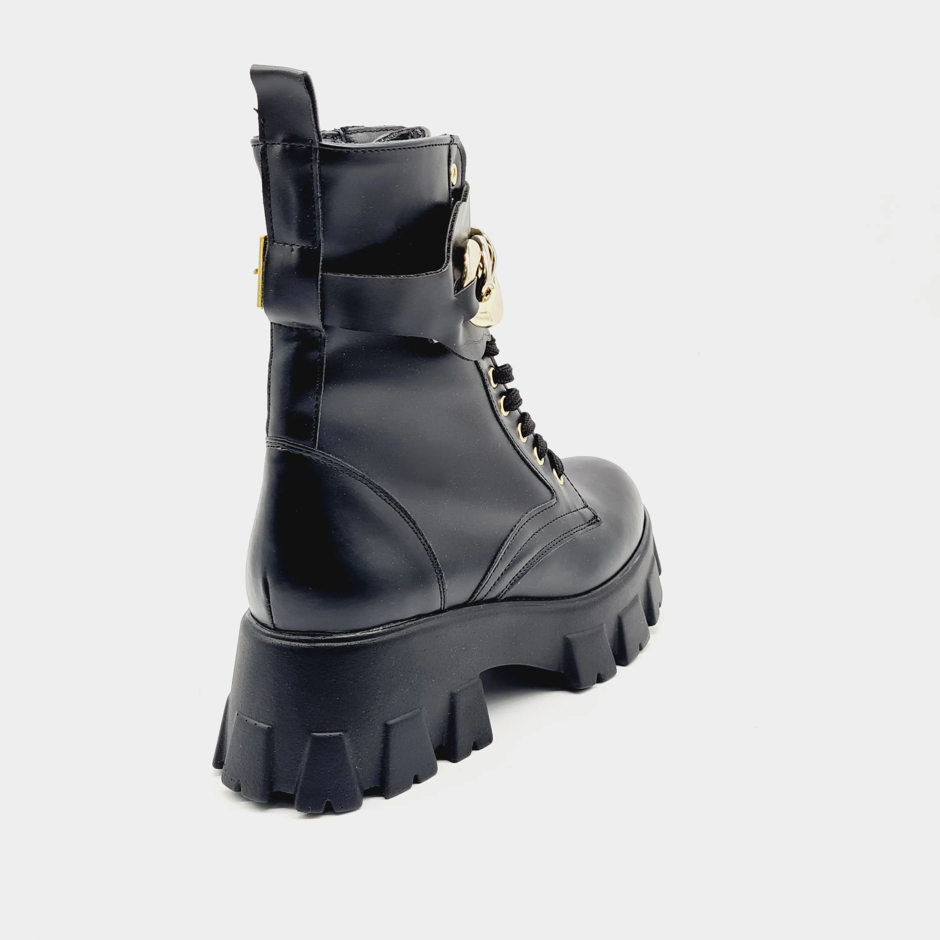 Candy 5 Chain Casual Boots