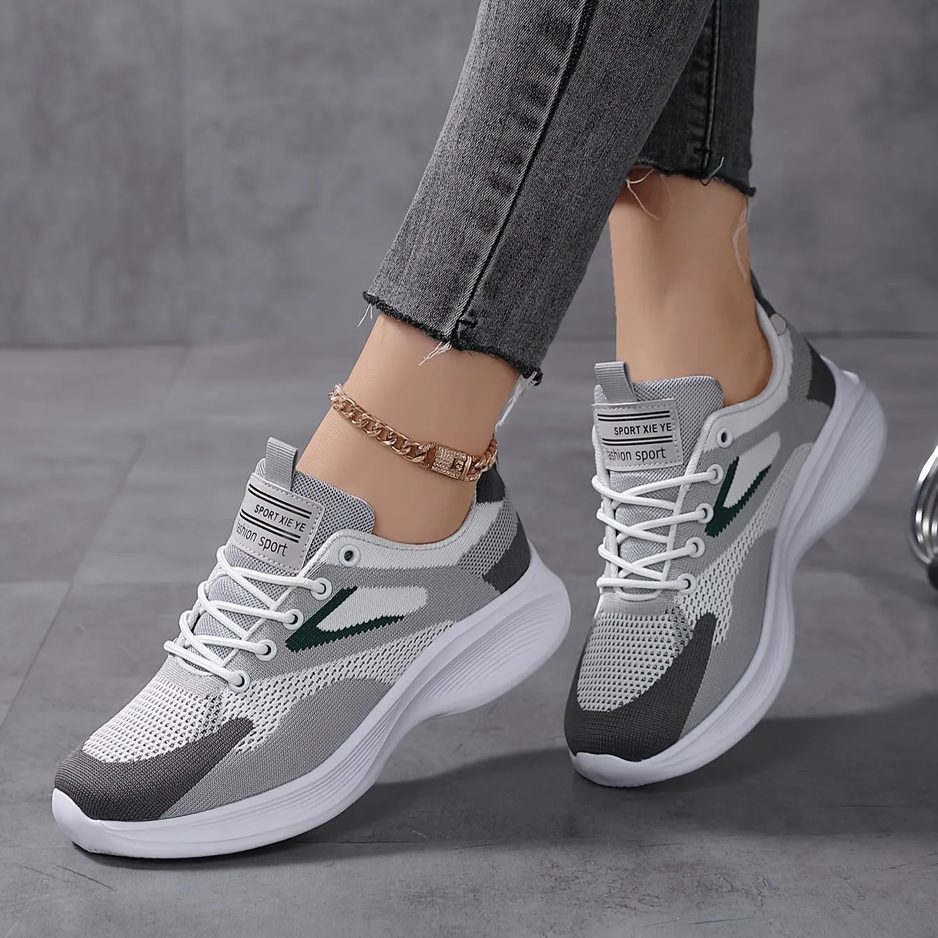 Comfortable and durable orthopedic Sneakers
