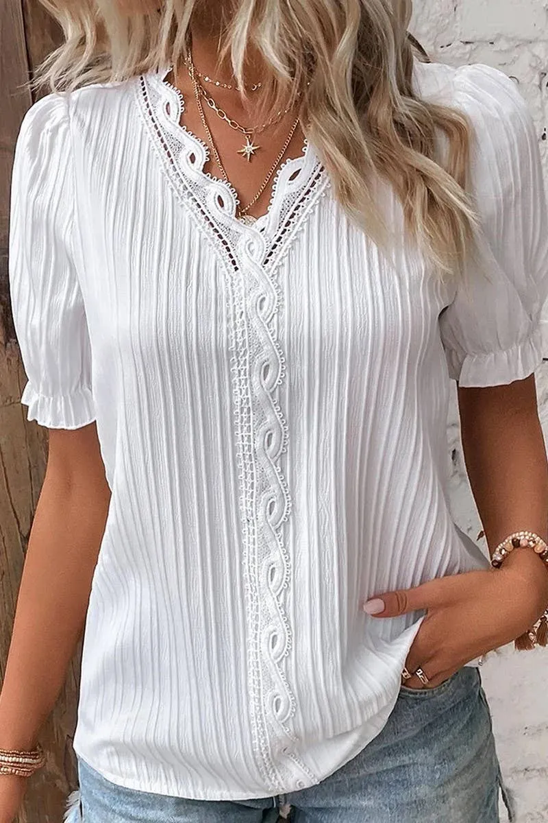 CWTBLS1468_SOLID COLOR V-NECK HOLLOW SHORT-SLEEVED SHIRT: APRICOT / (XL) 1