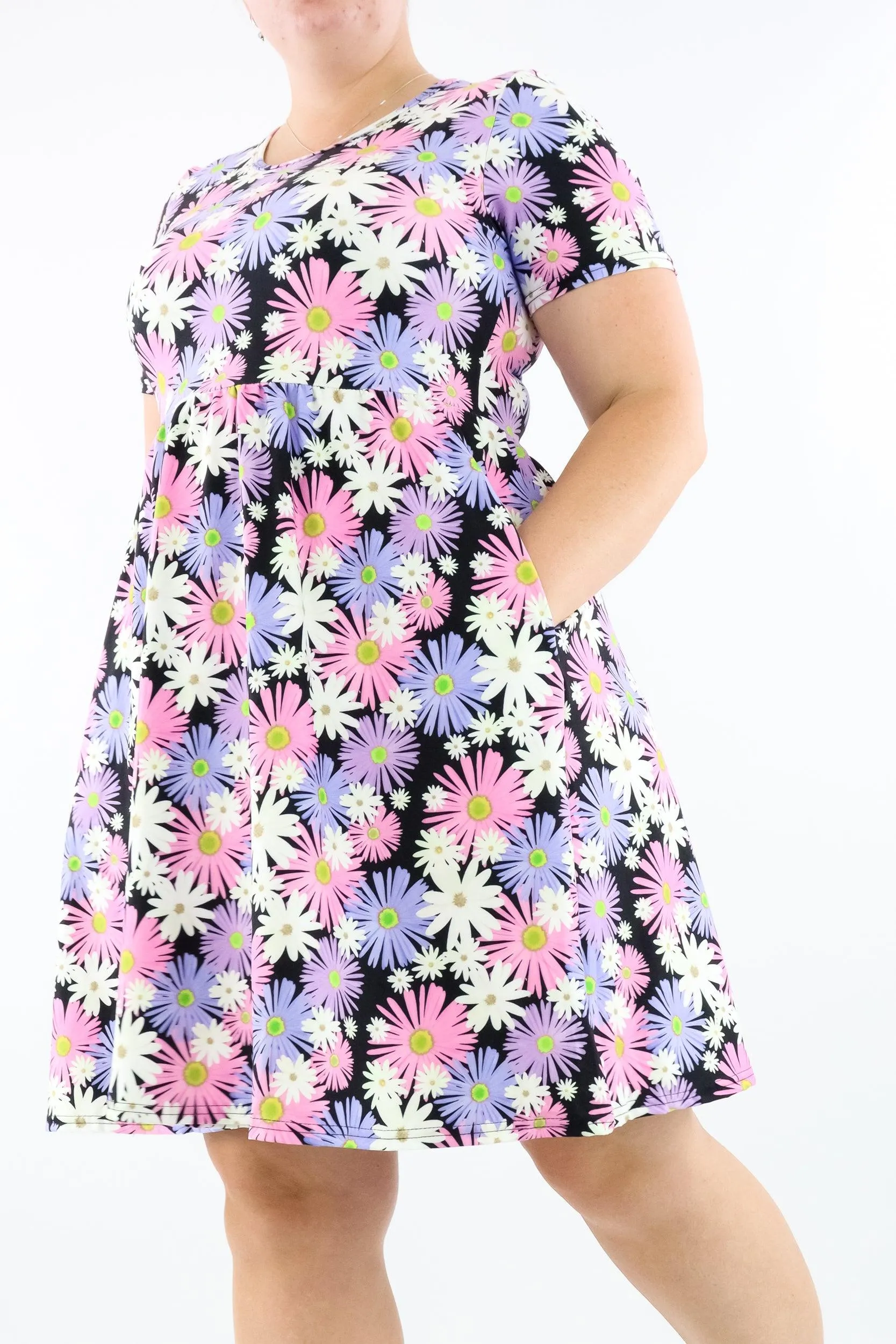 Darling Daisy - Short Sleeve Skater Dress - Knee Length - Side Pockets