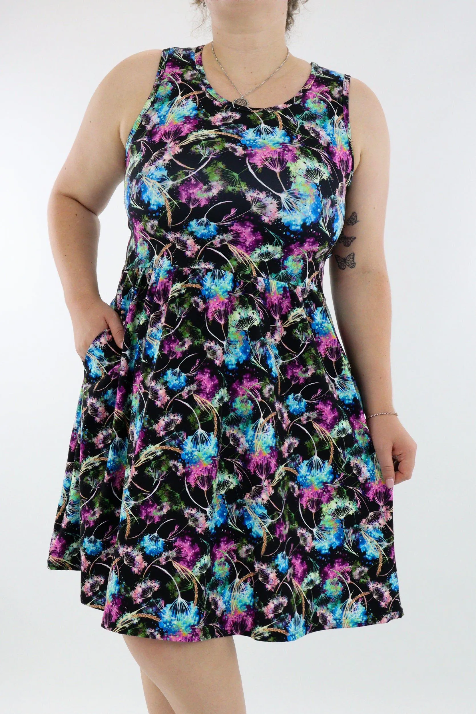 Dazzle Dandelion - Sleeveless Skater Dress - Knee Length - Side Pockets