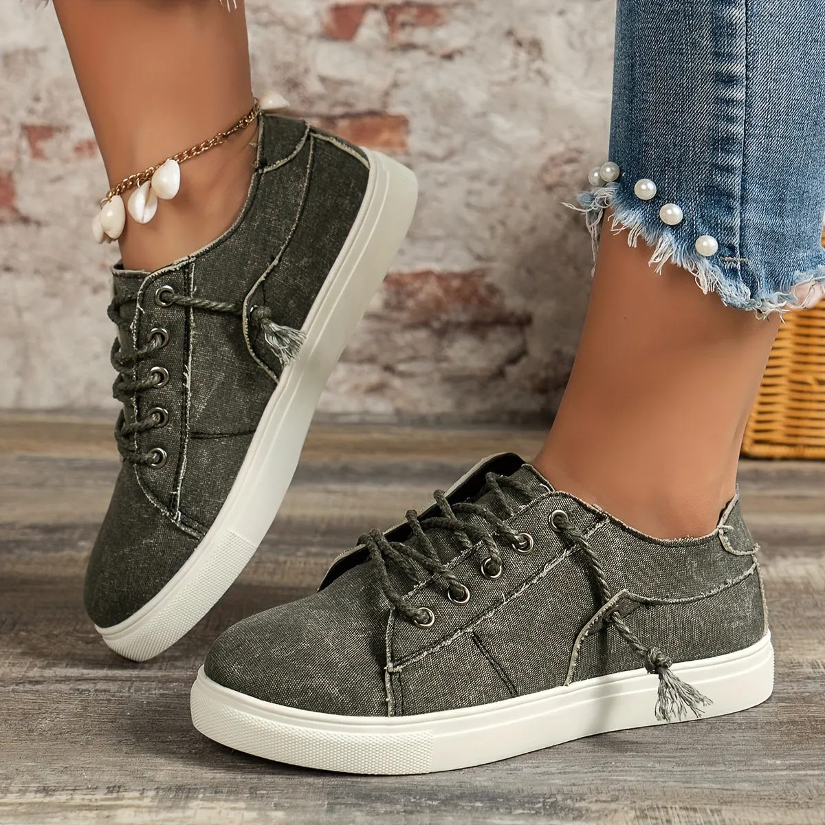 Durable orthopedic Sneakers