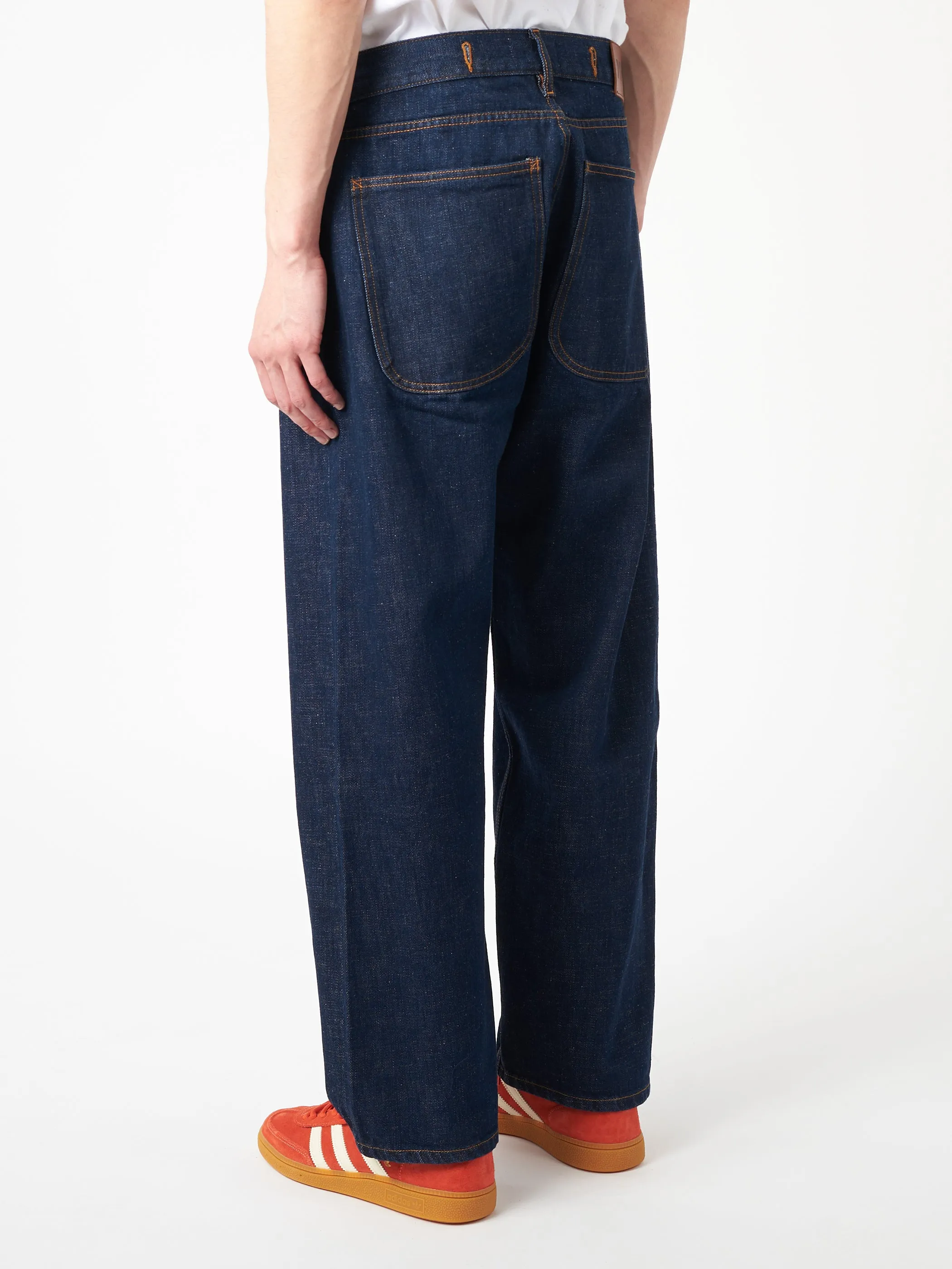 Earth Bez Jeans