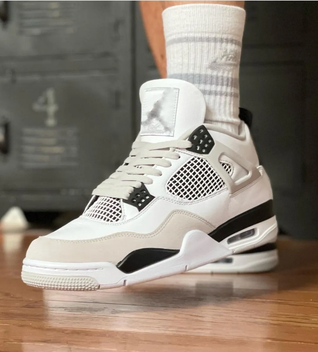 Exclusive "Light Grey" LE Shoelaces