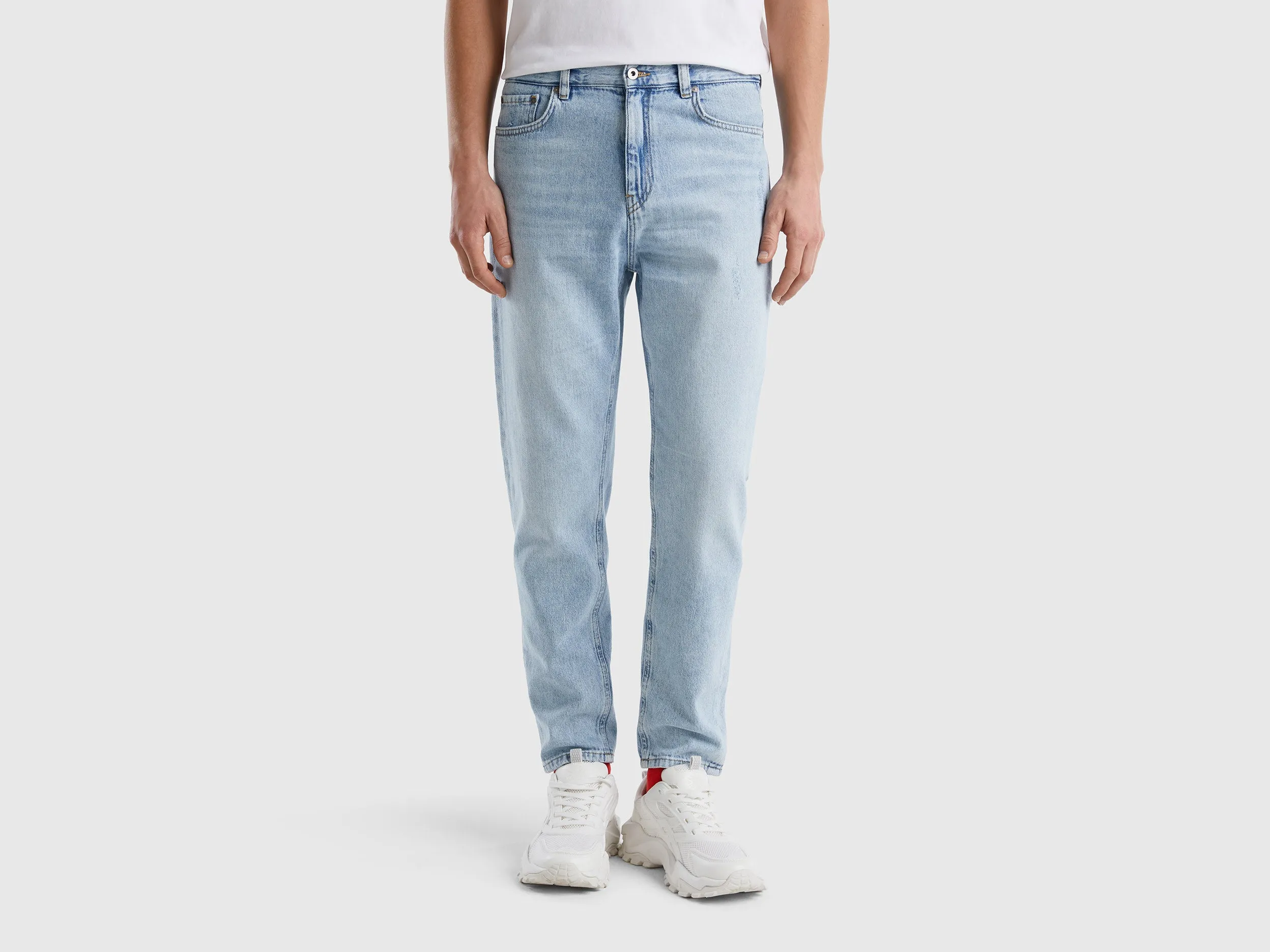 FIVE-POCKET LOOSE FIT JEANS