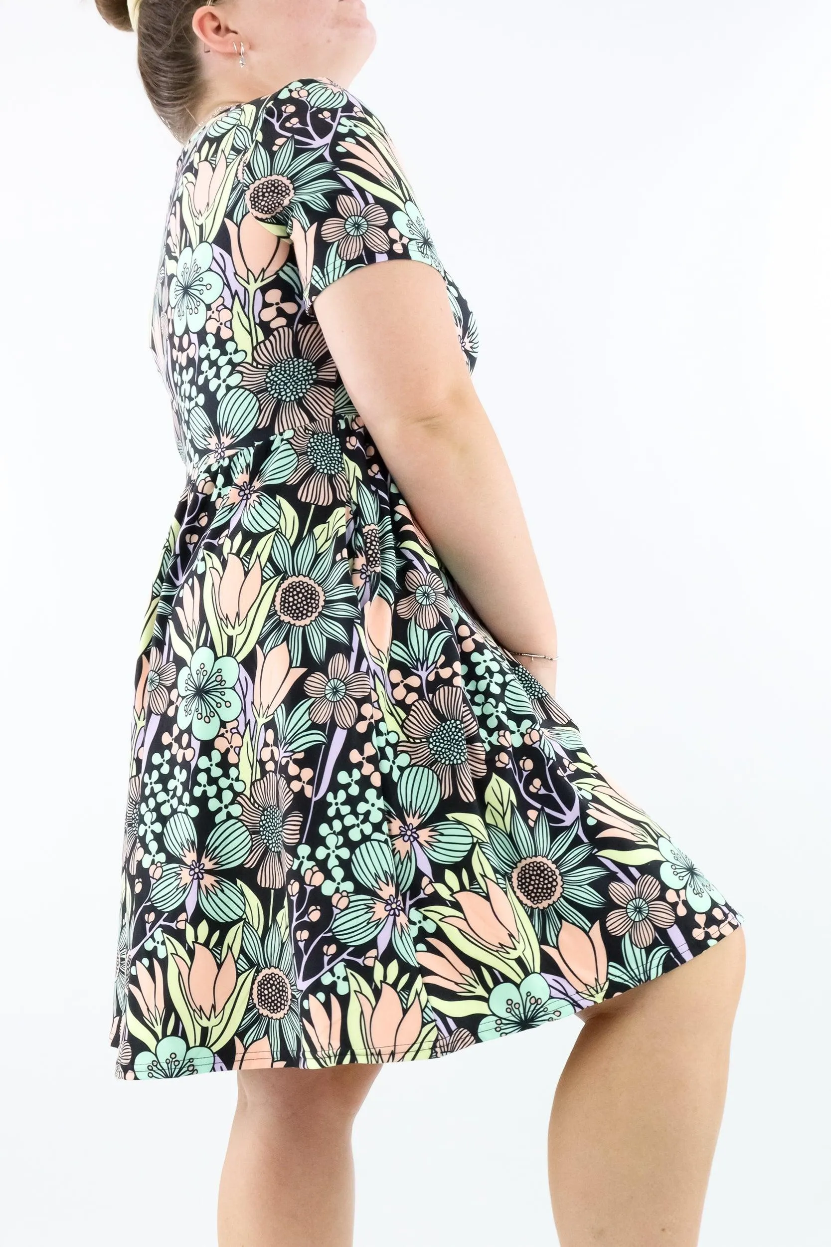 Flower Child - Short Sleeve Skater Dress - Knee Length - Side Pockets