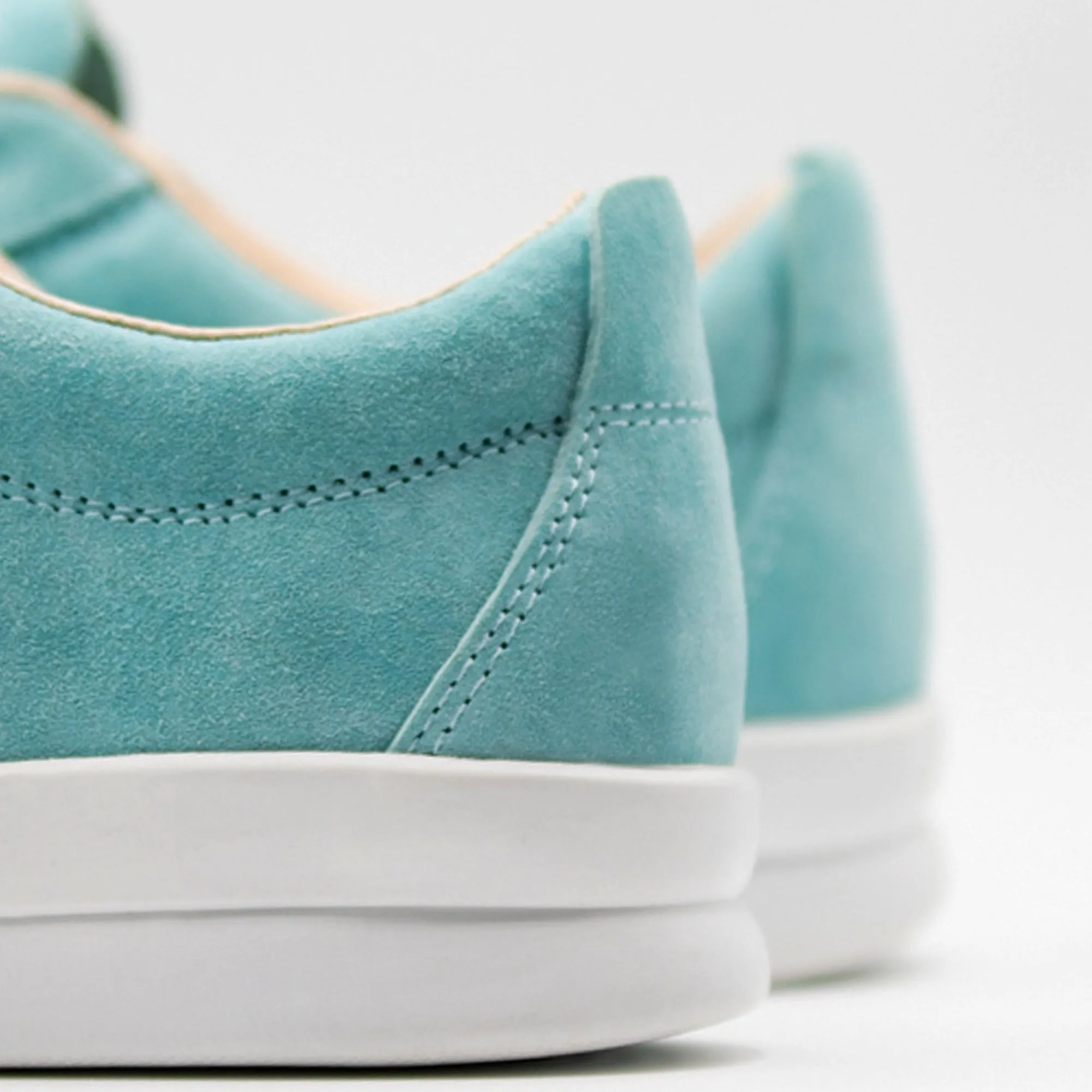 Harmann / Light Blue