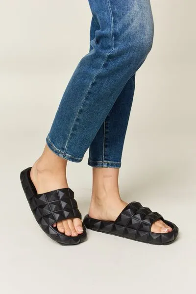 Hazel Blues® |  WILD DIVA Pyramid Stud Toe Band Footbed Sandals