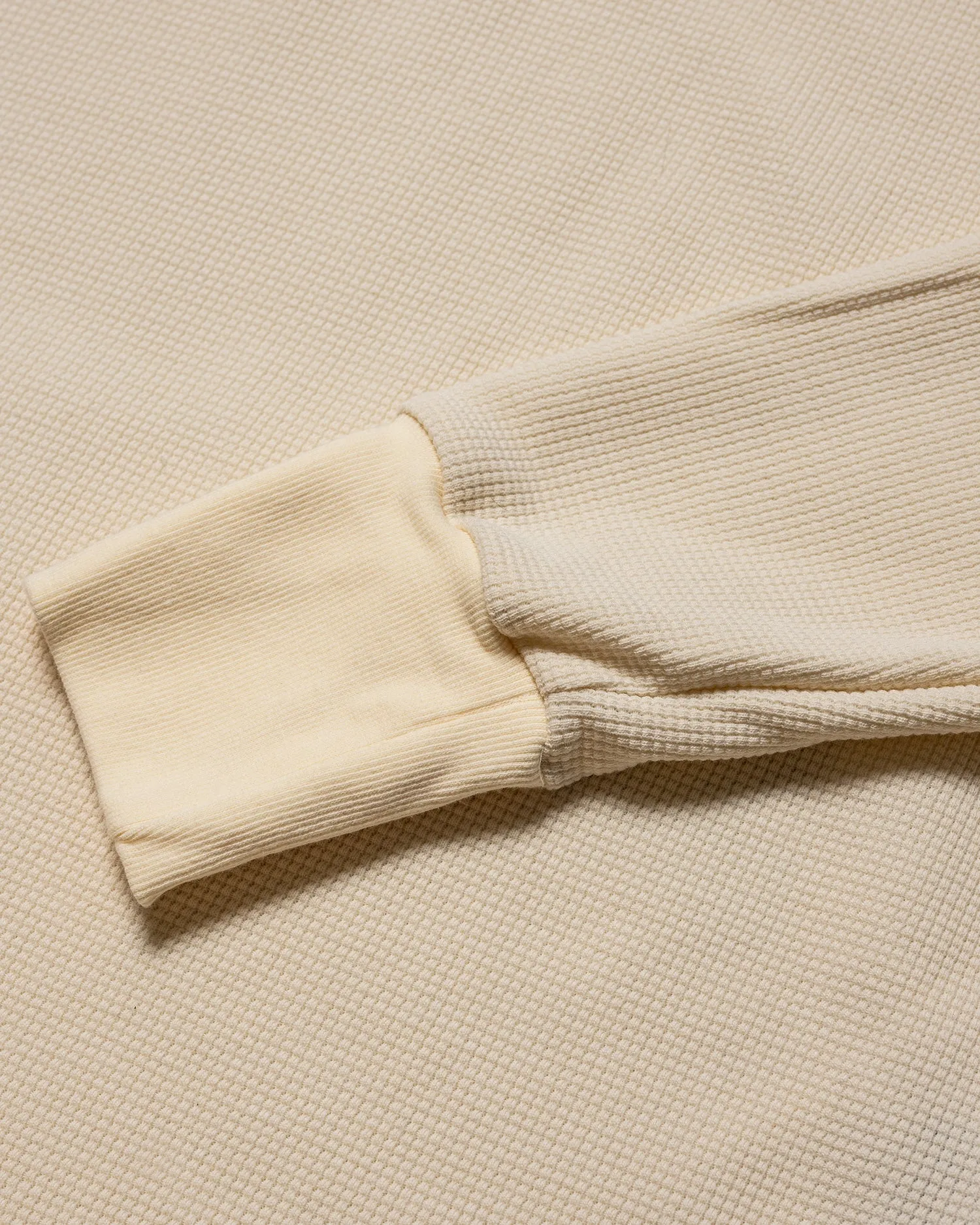 Henley: Cream