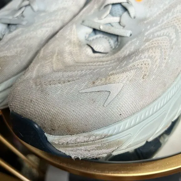 Hoka Arahi 6 Sneakers