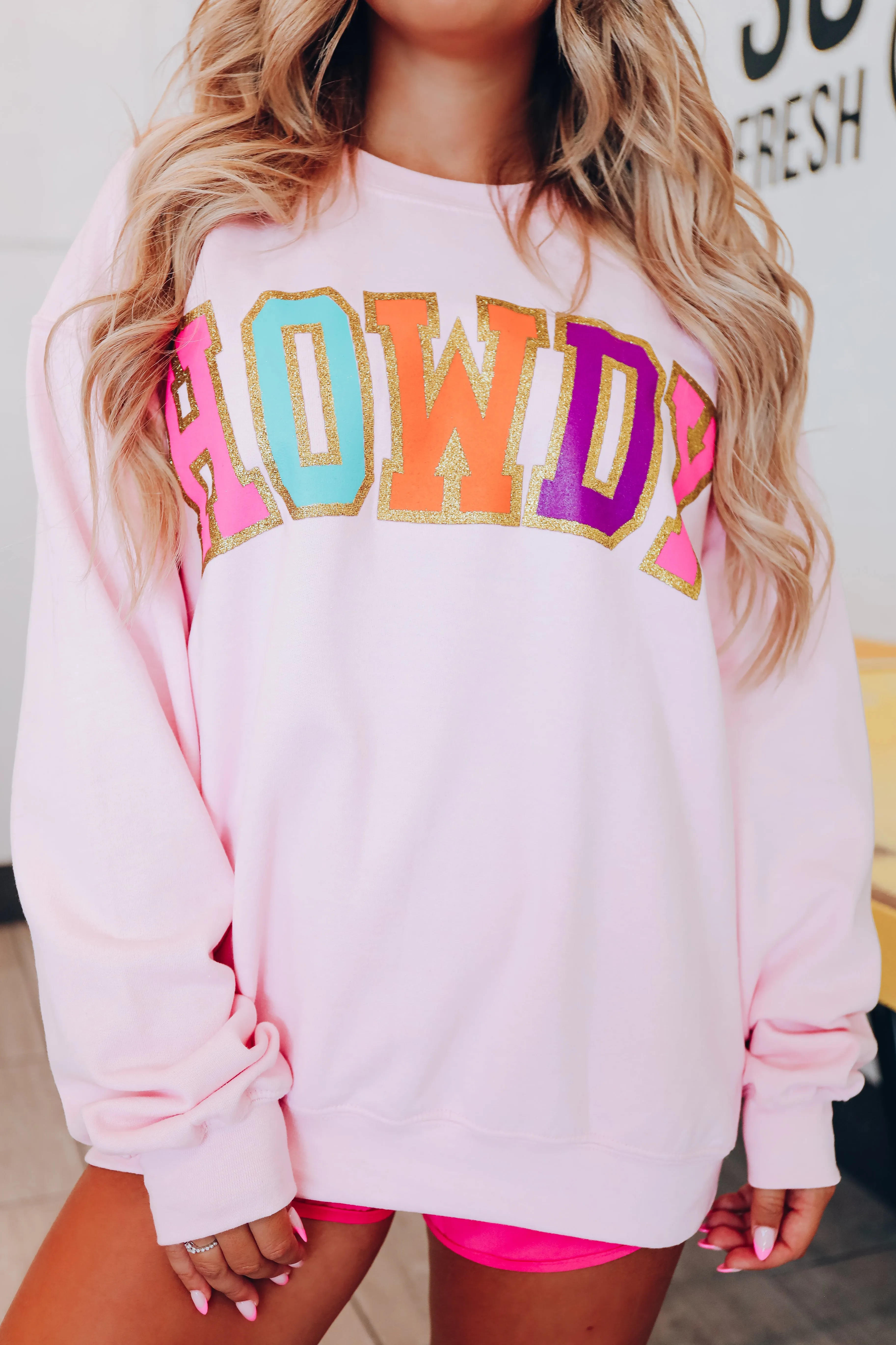 Howdy Glitter Graphic Sweatshirt - Pink