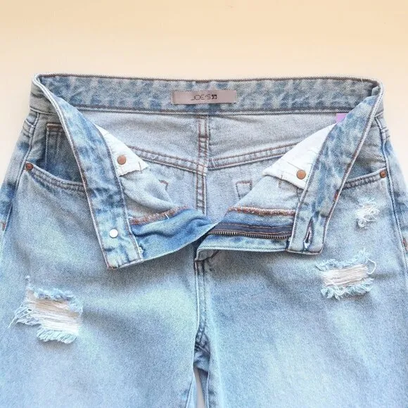𝅺JOE'S Blue Mid / Light Wash High Waist Straight Leg Raw Hem Distressed Jeans 28