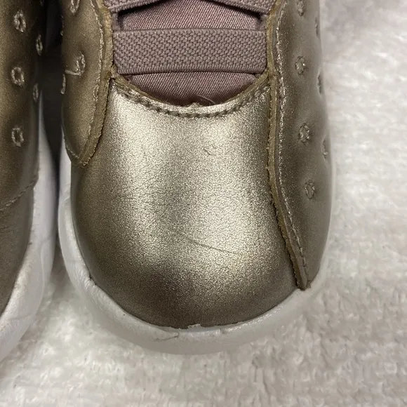 Jordan Jumpman Team II SE TD Sneakers AV5180-200 size 6 gold sepia