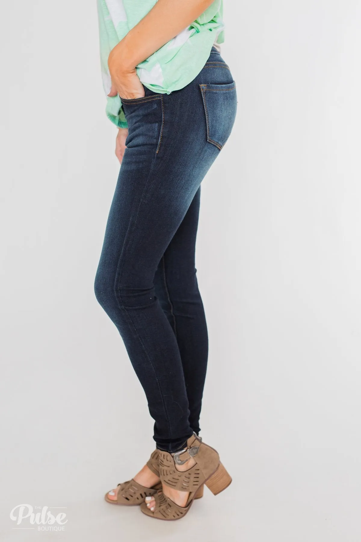 KanCan Non-Distressed Jeans- Alicia Wash