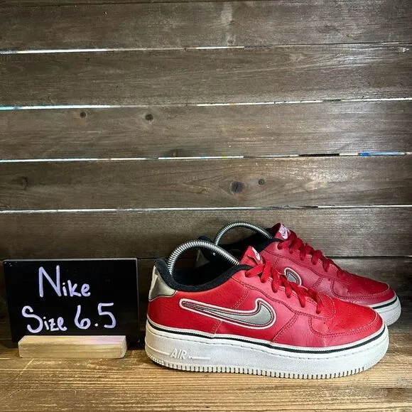 Kids Nike Air Force 1 '07 LV8 Bulls Red Leather Casual Sneakers Shoes Size 6.5 Y