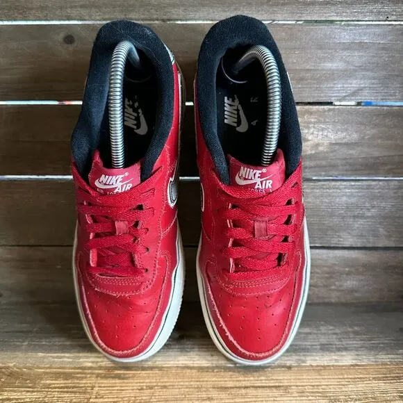 Kids Nike Air Force 1 '07 LV8 Bulls Red Leather Casual Sneakers Shoes Size 6.5 Y