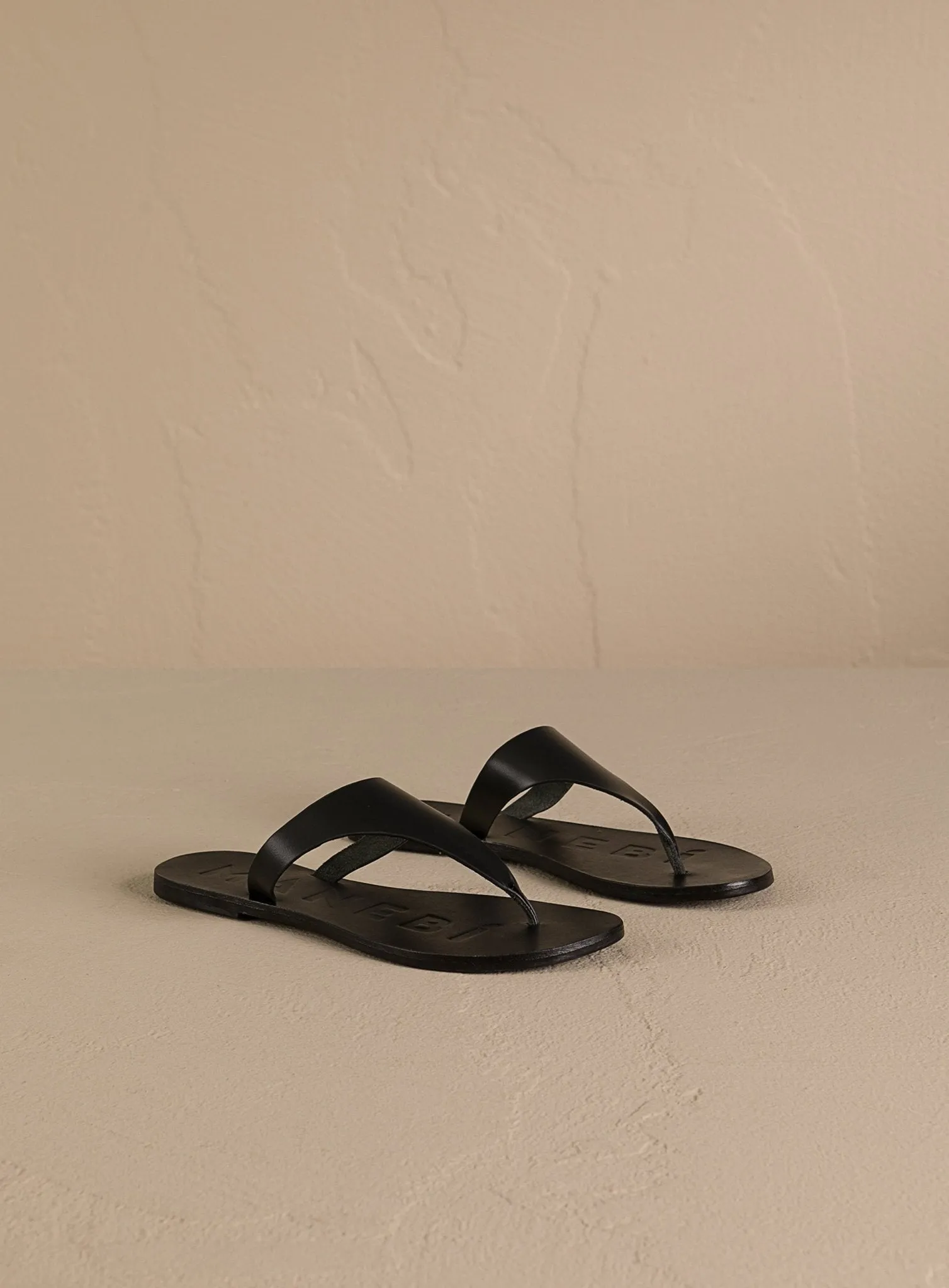 LEATHER SANDALS