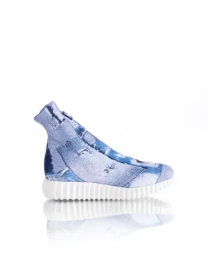 Light denim