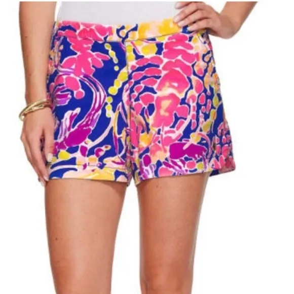 Lilly Pulitzer catch release board shorts medium