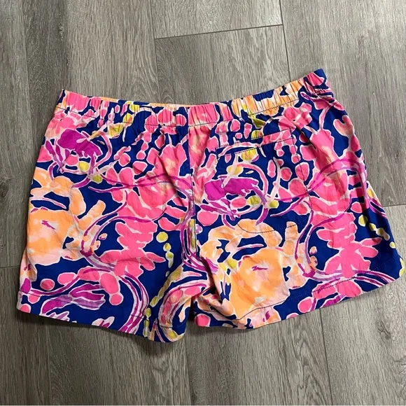 Lilly Pulitzer catch release board shorts medium