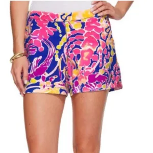 Lilly Pulitzer catch release board shorts medium
