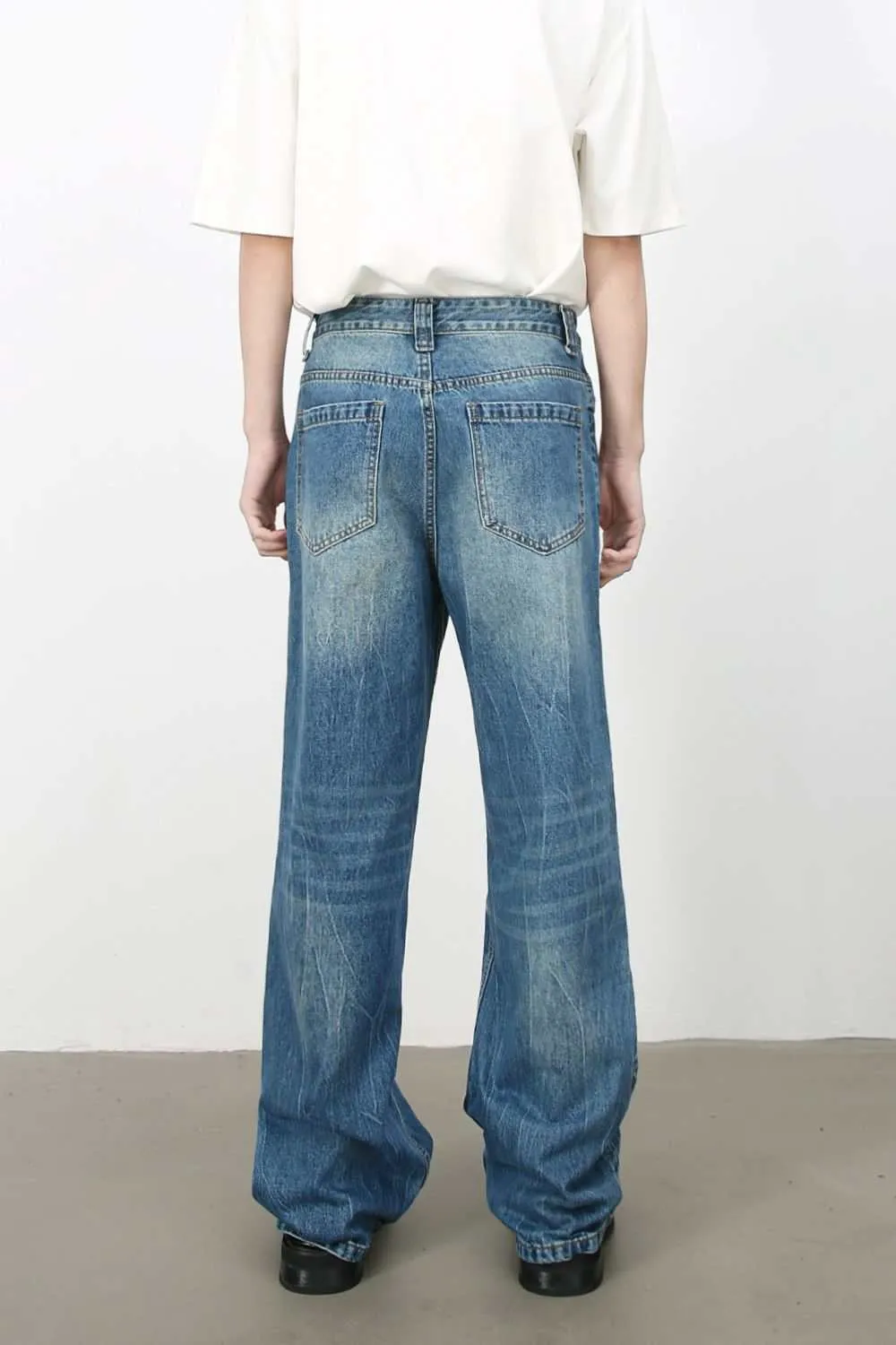 Men's Mid Rise Loose Fit Jeans