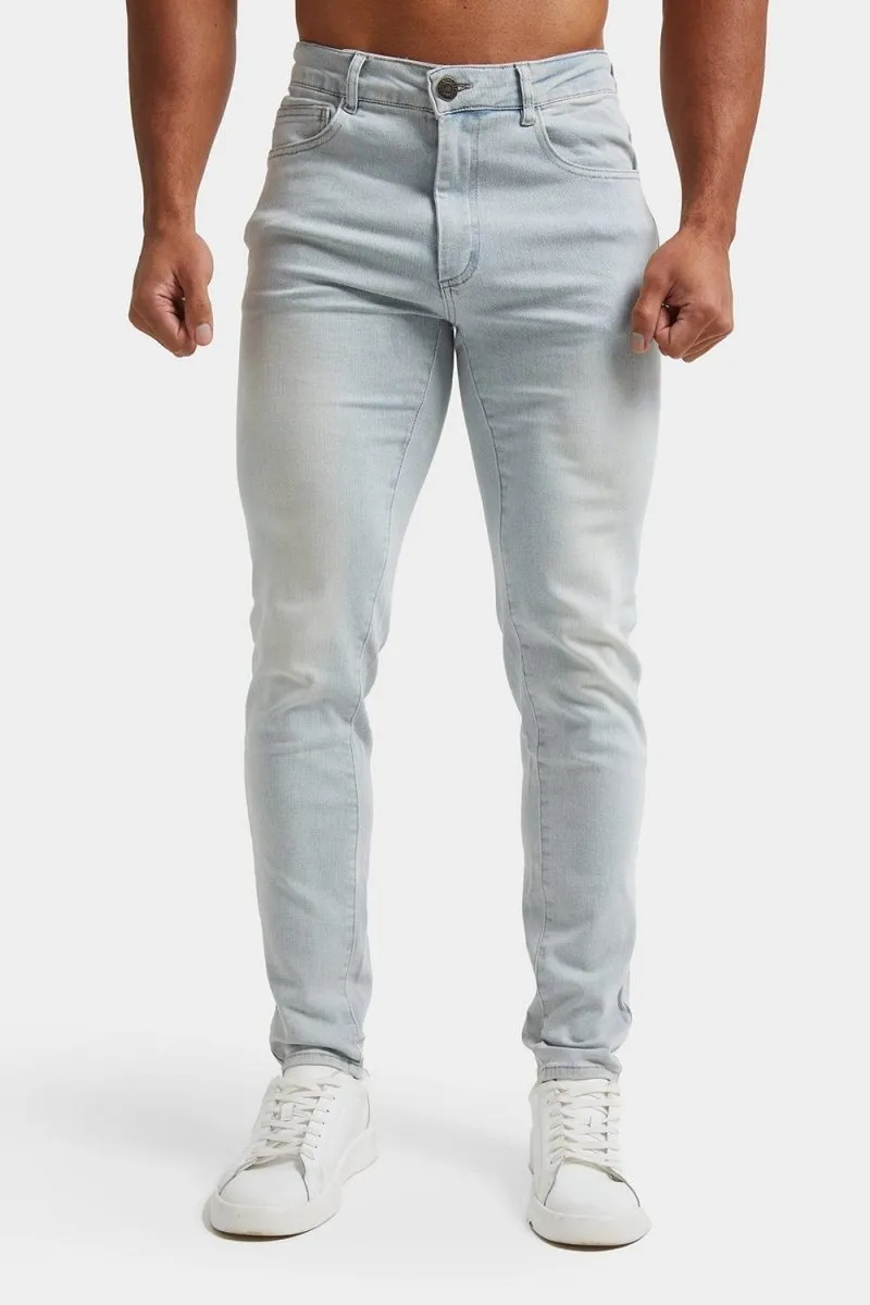 Muscle Fit Jeans in Sky Blue