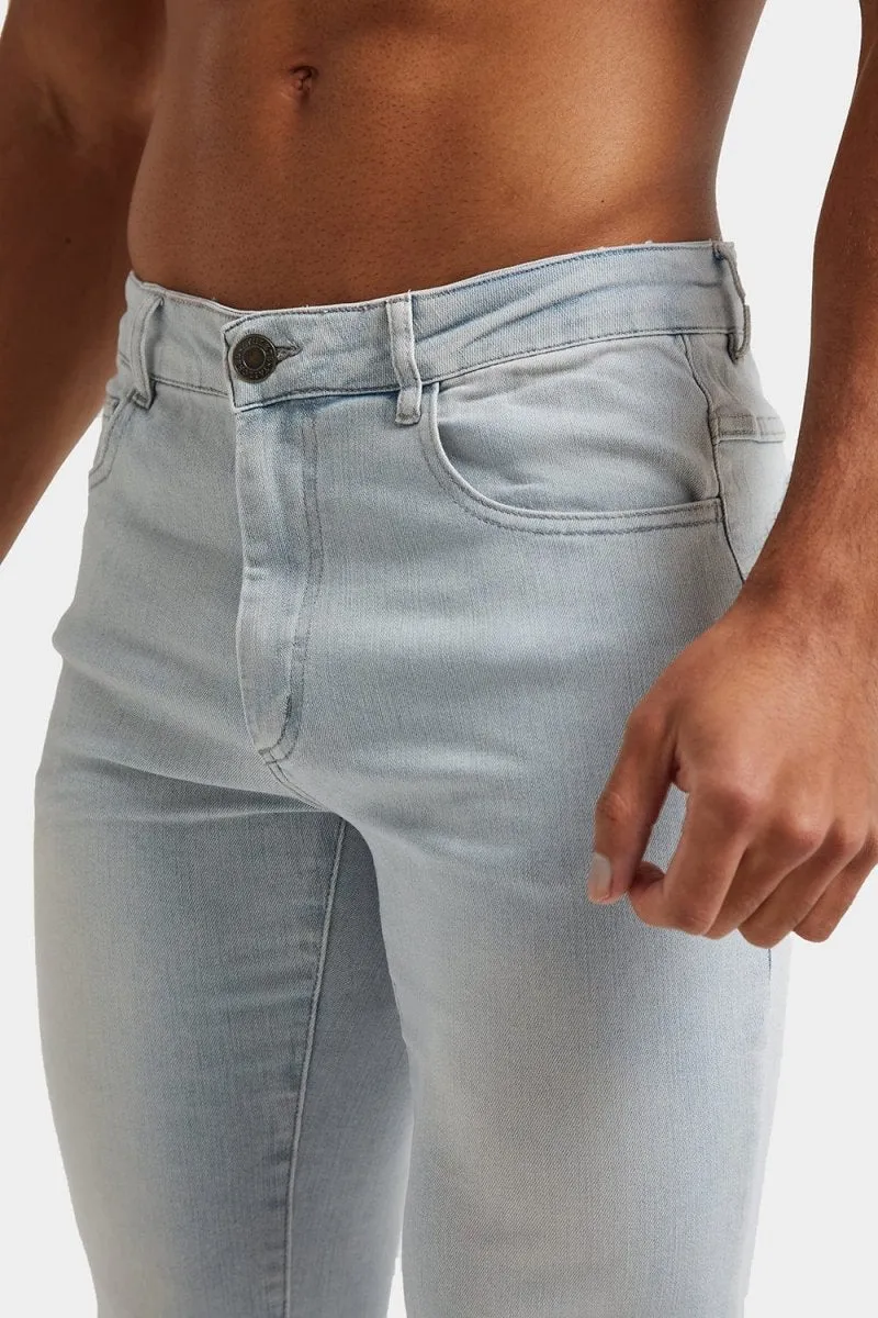 Muscle Fit Jeans in Sky Blue