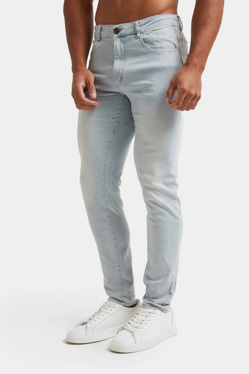 Muscle Fit Jeans in Sky Blue