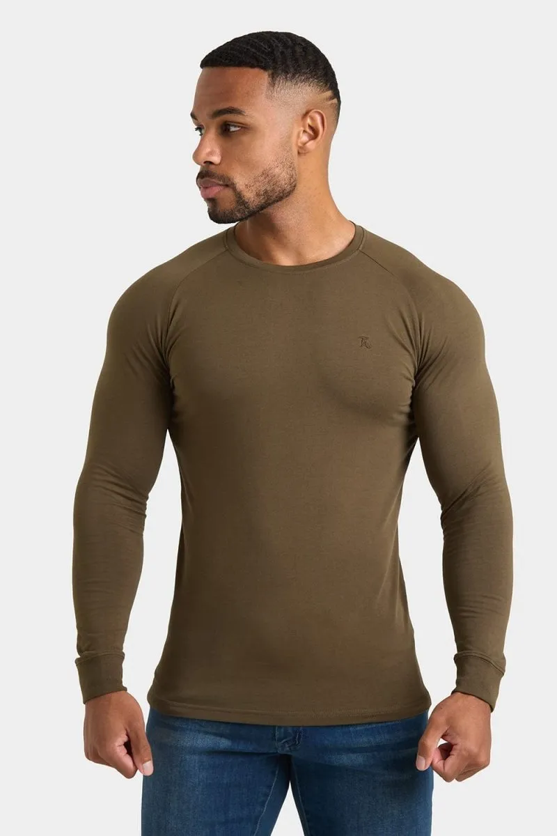 Muscle Fit T-Shirt in Dark Khaki Green