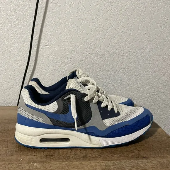 Nike Air Max Light Breeze Men’s Sneakers