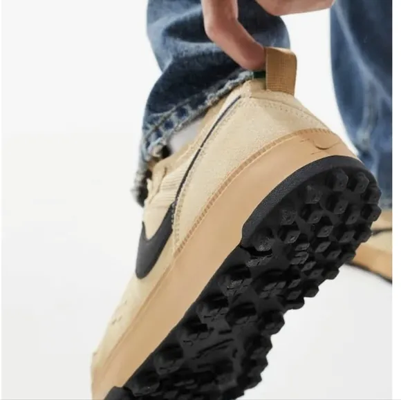 Nike C1TY Brownstone Streetwear Sneakers Women's 8, Men's 6.5, Euro 39