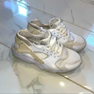 Nike Harrache Sneakers