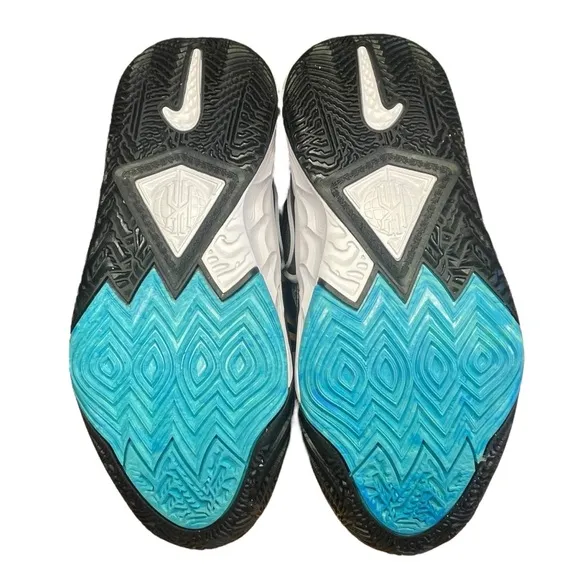 Nike Kyrie 8 go (GS) black-white-light menta “Orcas” youth sneakers. Size 5.5Y