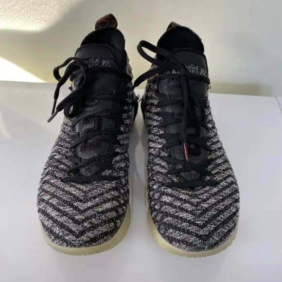 Nike Lebron XVI 16 Oreo Men's Sneakers Sz 8.5 Basketball Shoes A02588-006