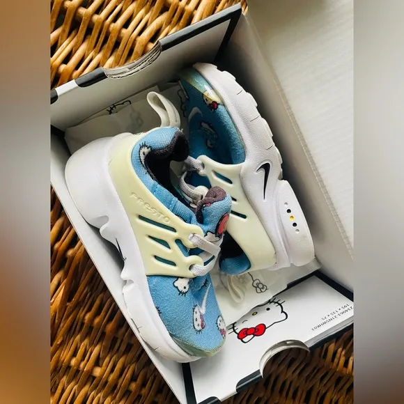 NIKE x Hello Kitty Presto QS Sneakers Shoes Baby Toddler