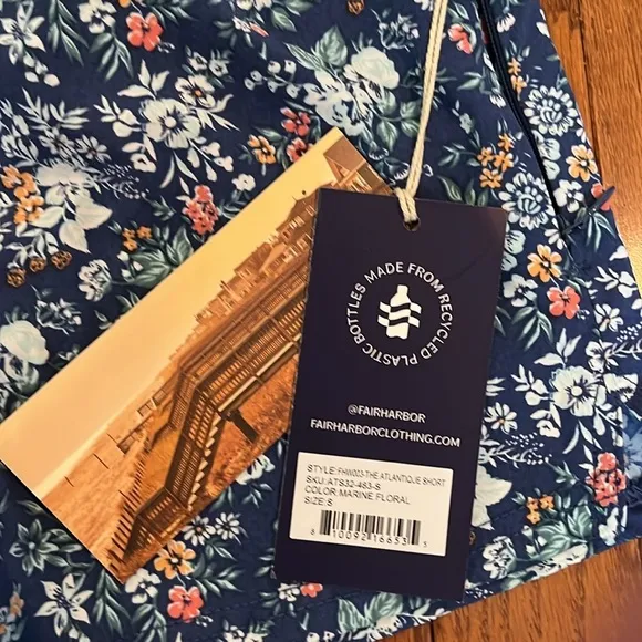 NWT Fair Harbor | The Atlantique Board Short Blue Floral Swim Beach Size Small