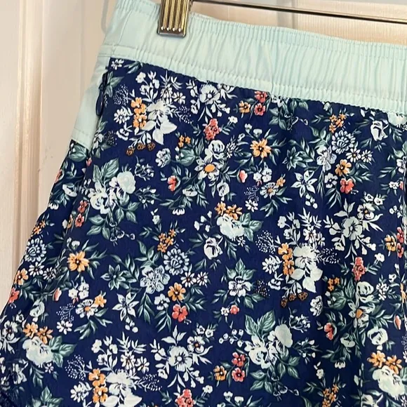 NWT Fair Harbor | The Atlantique Board Short Blue Floral Swim Beach Size Small