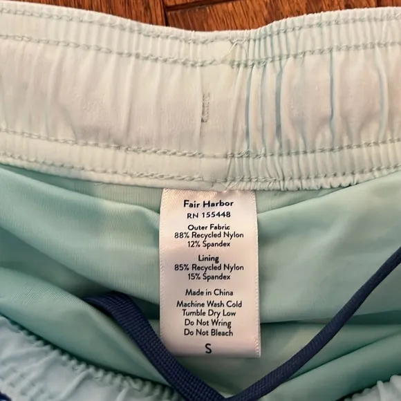 NWT Fair Harbor | The Atlantique Board Short Blue Floral Swim Beach Size Small