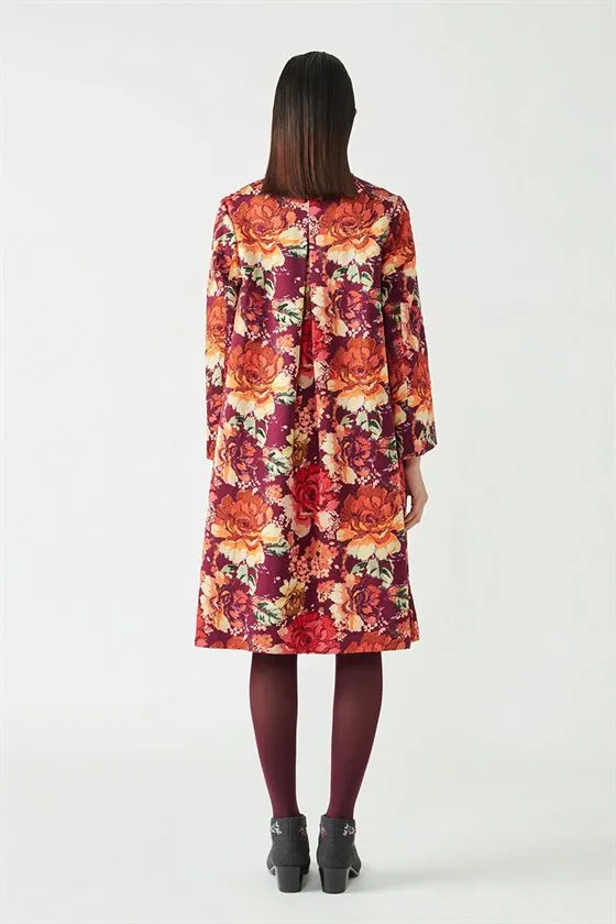 Payal Pratap   -   View with A Room  Maria Embellished Printed Jacket